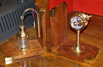 Pair of nautical bookkends