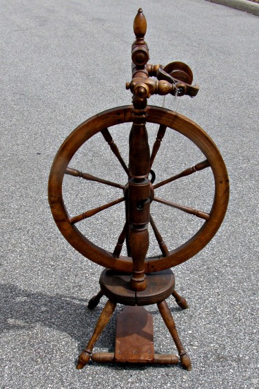 Antique Spinning Wheel (circa 1870)